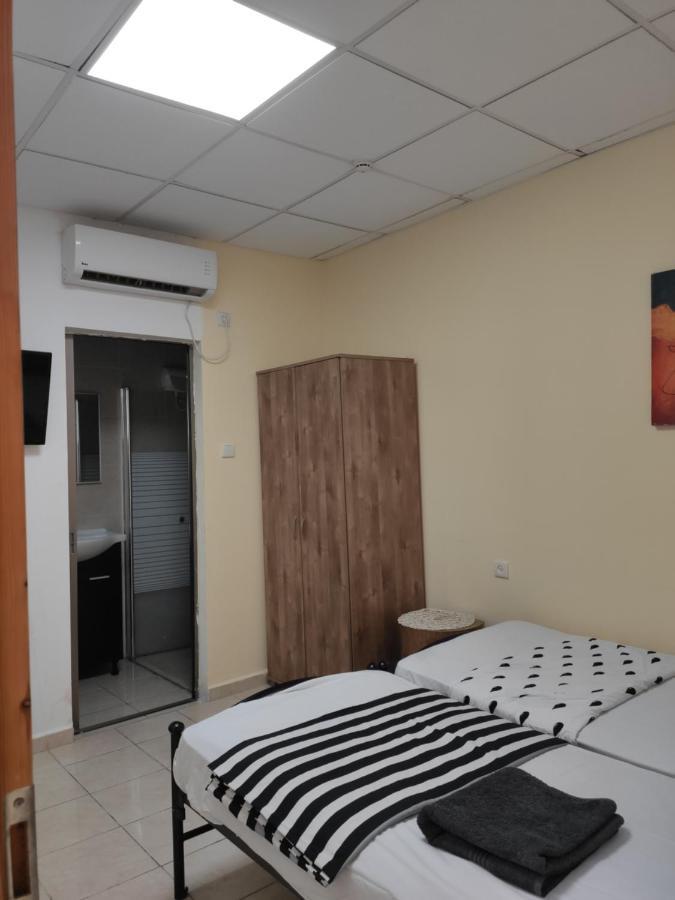 Grin-Motel Хайфа Экстерьер фото
